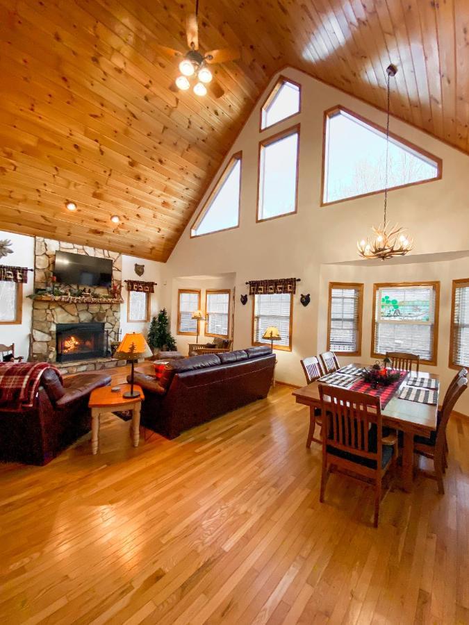 Smoky Mountain Cabin - Hot Tub - Fire Pit Мерфи Экстерьер фото