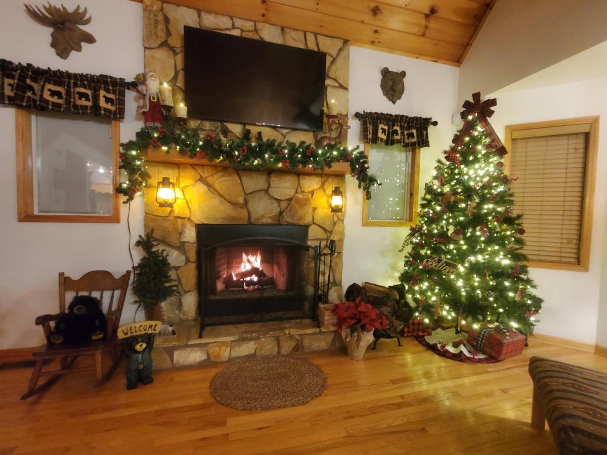 Smoky Mountain Cabin - Hot Tub - Fire Pit Мерфи Экстерьер фото