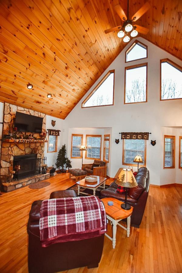 Smoky Mountain Cabin - Hot Tub - Fire Pit Мерфи Экстерьер фото
